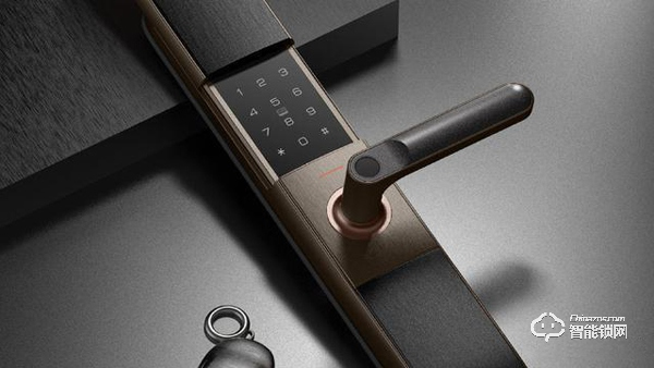 不僅是門面擔(dān)當(dāng)還有C位實(shí)力，TCL智能鎖開啟智慧家庭新入口
