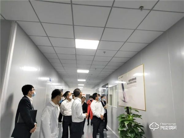 宜賓臨港麗雅領導蒞臨微盾科技考察交流