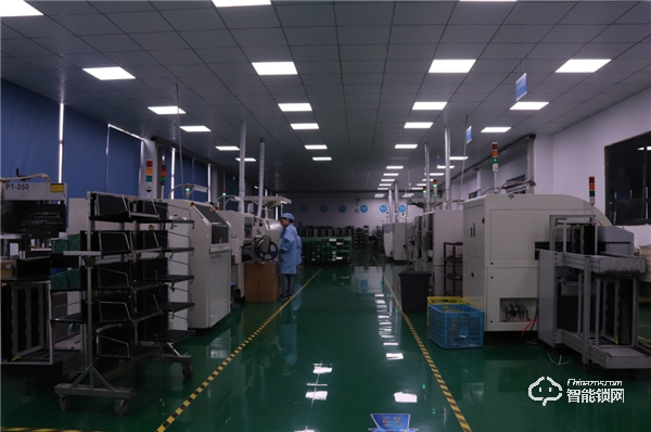 永康市工業(yè)大會(huì)隆重召開(kāi),超人再獲殊榮引領(lǐng)“浙江制造” 永康市工業(yè)大會(huì)隆重召開(kāi),超人再獲殊榮引領(lǐng)“浙江制造”