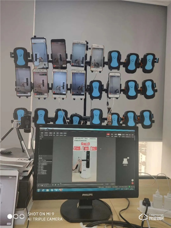 喜告,小凡智能鎖直播帶貨取得優(yōu)秀成績(jī)! 喜告,小凡智能鎖直播帶貨取得優(yōu)秀成績(jī)!