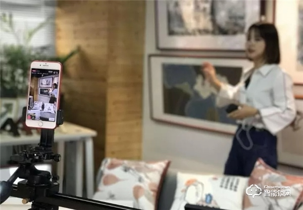 喜告,小凡智能鎖直播帶貨取得優(yōu)秀成績(jī)! 喜告,小凡智能鎖直播帶貨取得優(yōu)秀成績(jī)!