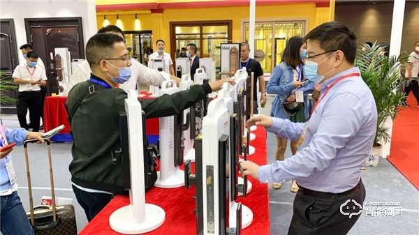 重磅|皇家金盾人臉鎖帶您領略別具一格的長沙建博會 重磅|皇家金盾人臉鎖帶您領略別具一格的長沙建博會