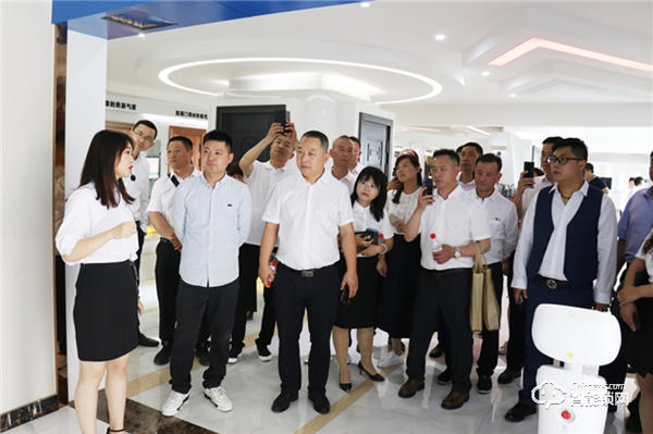 智贏未來,再創(chuàng)財富 | 王力智能鎖召開經(jīng)銷商智囊團研討會 智贏未來,再創(chuàng)財富 | 王力智能鎖召開經(jīng)銷商智囊團研討會