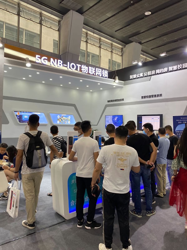 廣州建博會(huì)首日||天誠(chéng)5G NB-IOT物聯(lián)網(wǎng)鎖成為行業(yè)引領(lǐng)者，科技創(chuàng)新締造民族品牌