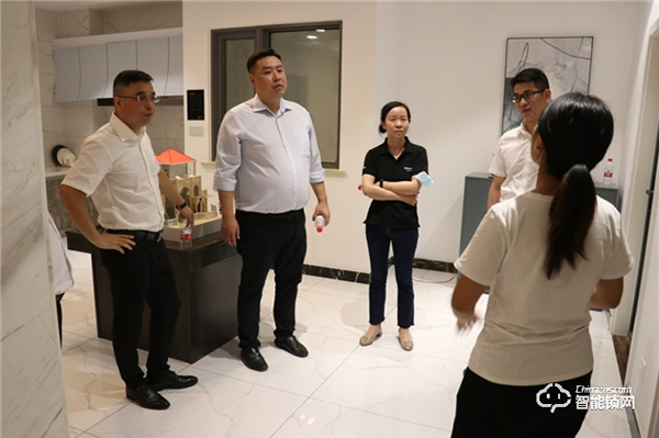 西門子產品管理總監齊宇到王力考察 西門子產品管理總監齊宇到王力考察