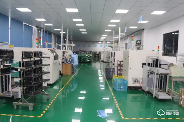 “隱貴房企”升龍集團蒞臨超人科技參觀考察 “隱貴房企”升龍集團蒞臨超人科技參觀考察