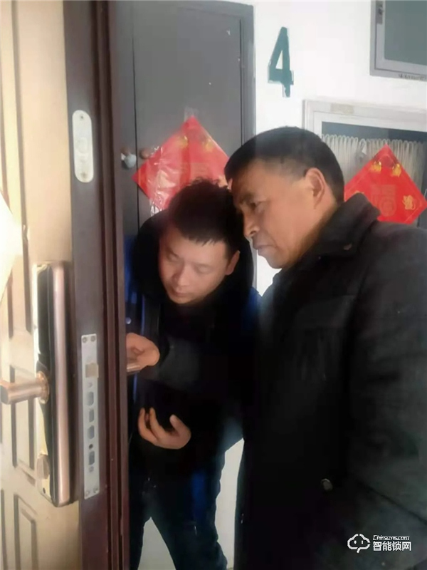 安嘉智能鎖聯手京東 | 關愛老人，惠民進小區