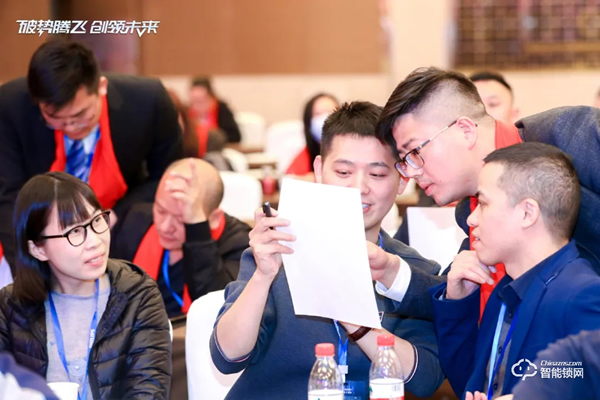 破勢騰飛,創(chuàng)領(lǐng)未來!飛利浦智能鎖2020年度經(jīng)銷商大會圓滿召開! 破勢騰飛,創(chuàng)領(lǐng)未來!飛利浦智能鎖2020年度經(jīng)銷商大會圓滿召開!