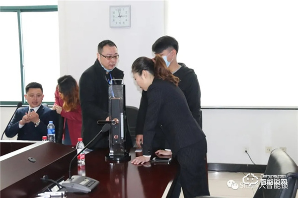 熱烈歡迎西安武漢兩地地產(chǎn)團(tuán)隊(duì)走進(jìn)超人! 熱烈歡迎西安武漢兩地地產(chǎn)團(tuán)隊(duì)走進(jìn)超人!