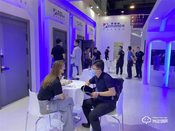 第11屆永康門(mén)博會(huì)火熱收官|(zhì)羅漫斯再創(chuàng)佳績(jī),燃爆全場(chǎng)! 第11屆永康門(mén)博會(huì)火熱收官|(zhì)羅漫斯再創(chuàng)佳績(jī),燃爆全場(chǎng)!