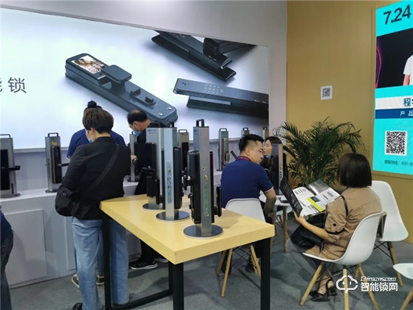 AOC智能鎖|第十九屆中國(北京)國際門業展覽會完美落下帷幕 AOC智能鎖|第十九屆中國(北京)國際門業展覽會完美落下帷幕