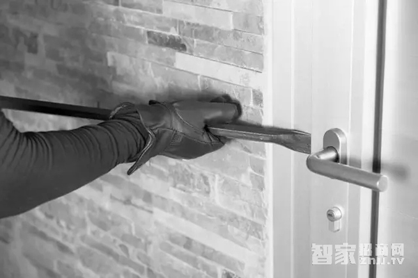 智能鎖真正解決用戶問題,讓生活安全有保障! 智能鎖真正解決用戶問題,讓生活安全有保障!