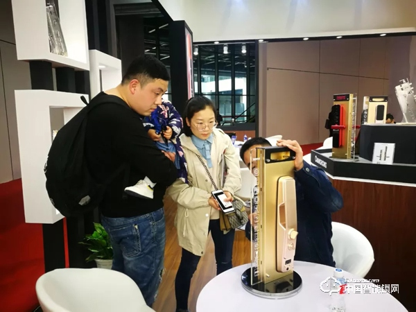 全新視角觀上海建博會,這些智能鎖品牌惹人關(guān)注! 全新視角觀上海建博會,這些智能鎖品牌惹人關(guān)注!