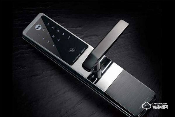 29家智能鎖大比拼 半數(shù)指紋識別存在安全風險？