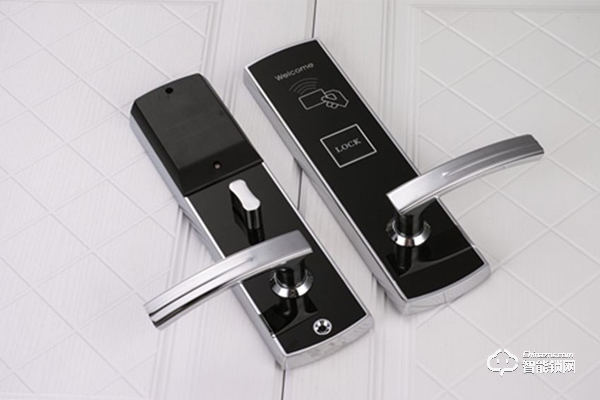 智能鎖怎么使用 智能指紋鎖使用教程