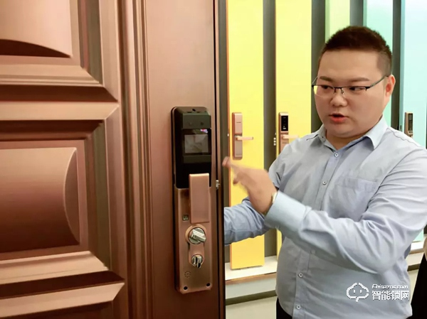 堅(jiān)朗海貝斯用心打磨產(chǎn)品、皇家金盾年產(chǎn)能達(dá)40萬(wàn)、銳吉將攜多款魔鏡亮相建博會(huì)