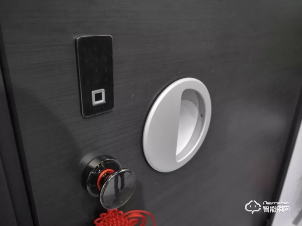 智能鎖會(huì)被智能門取代嗎? 智能鎖會(huì)被智能門取代嗎?