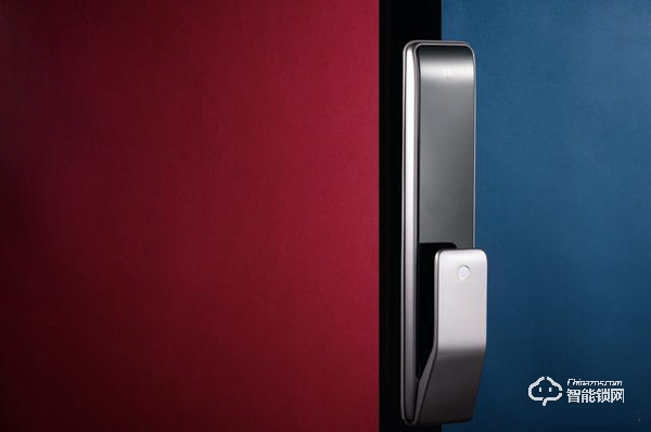 專家評面部識別智能門鎖：現階段安全系數低，還是選靠譜的