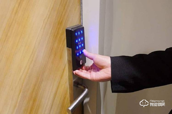 廉價智能鎖究竟藏著哪些貓膩？