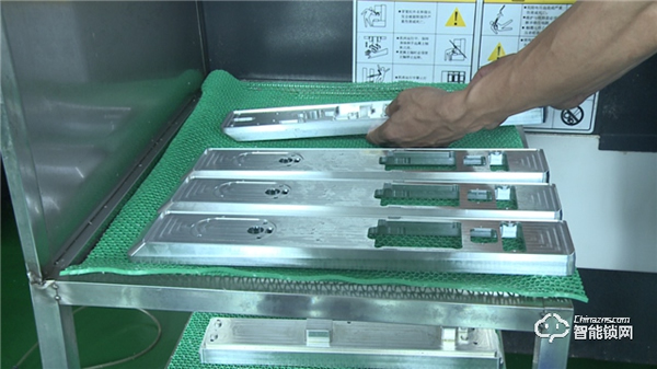 智能門鎖代工廠的下一步，該如何邁出？