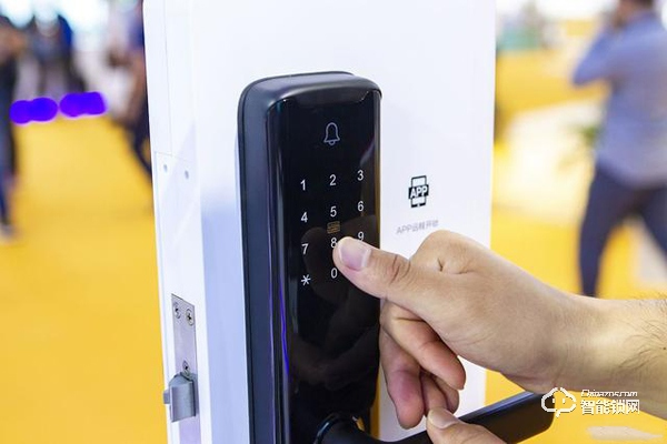 雙十一“智能狂歡”引領(lǐng)生活潮流，區(qū)塊鏈技術(shù)智能門鎖打破傳統(tǒng)