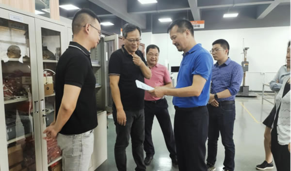 CSLP迎接公牛集團董事長兼總裁阮立平一行來訪交流