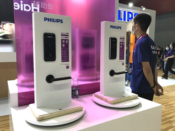 2020中國建博會（廣州）飛利浦智能鎖市場經(jīng)理禤朝華：產(chǎn)品品質(zhì)和售后服務(wù)需要高成本去維護