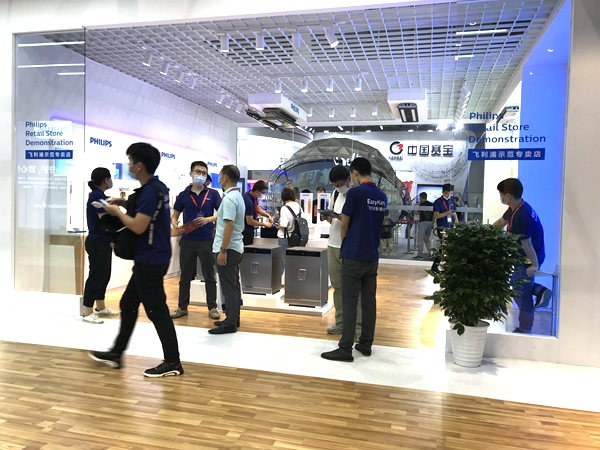 2020中國建博會（廣州）飛利浦智能鎖市場經(jīng)理禤朝華：產(chǎn)品品質(zhì)和售后服務(wù)需要高成本去維護