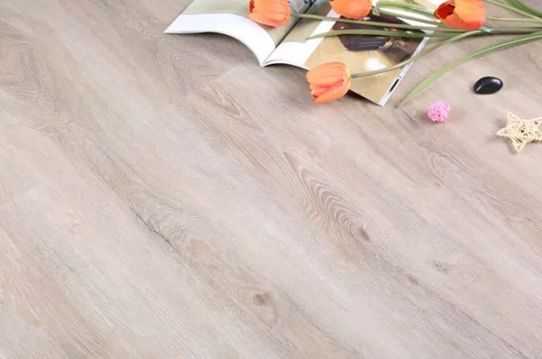 VOC智能門鎖攜手百安居 別讓健康毀在這幾點上