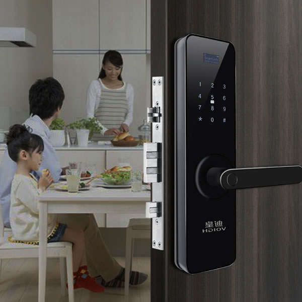 為什么要給父母買一把指紋鎖？這兩個忘帶鑰匙的新聞就是答案
