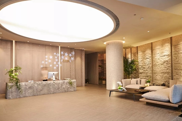 艾特智能家居為頂級高端會所VELEE，獨家定制智能家居系統方案