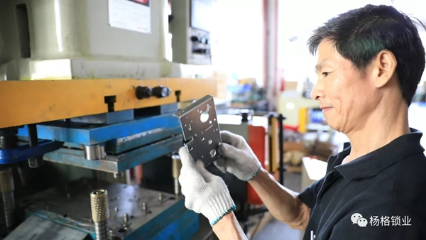 楊格鎖業(yè)為用戶打造安全、高品質(zhì)的智能鎖