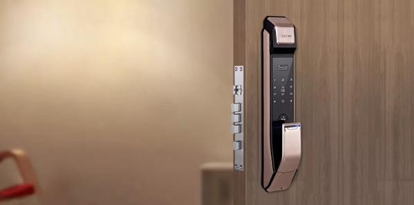 科裕X8鈦合金指紋鎖到底有什么不一樣？