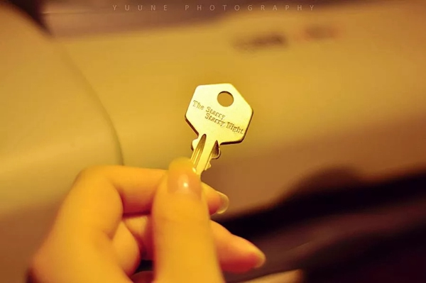 ICCSSI艾棲指紋鎖操作便捷，送禮至臻之選