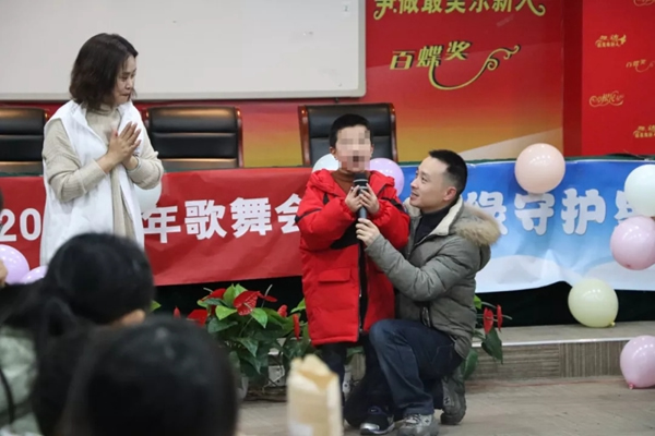 德施曼小嘀云智能鎖“曼步星空”歌舞會(huì)開(kāi)啟2019溫暖新春