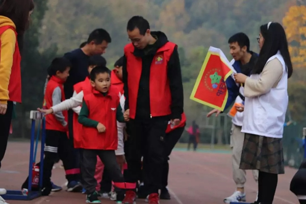 德施曼智能鎖舉辦公益運(yùn)動(dòng)會(huì)，讓自閉癥兒童笑容閃爍