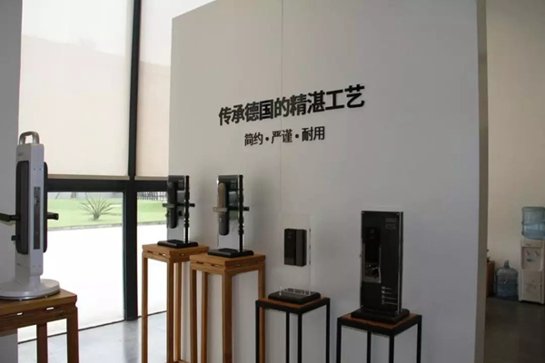 智家人智能鎖迎來五金聯(lián)盟秘書處訪察小組