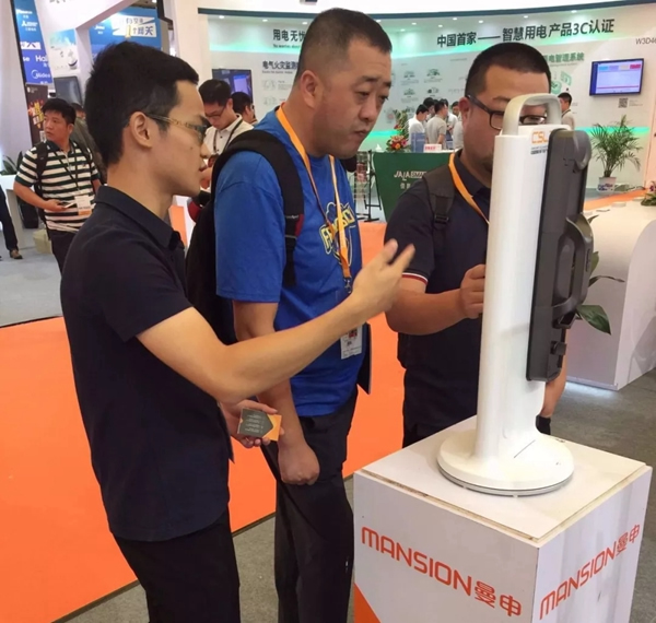 中國智能鎖共享產業平臺（CSLP）攜4款系列新品出擊上海智能家居展