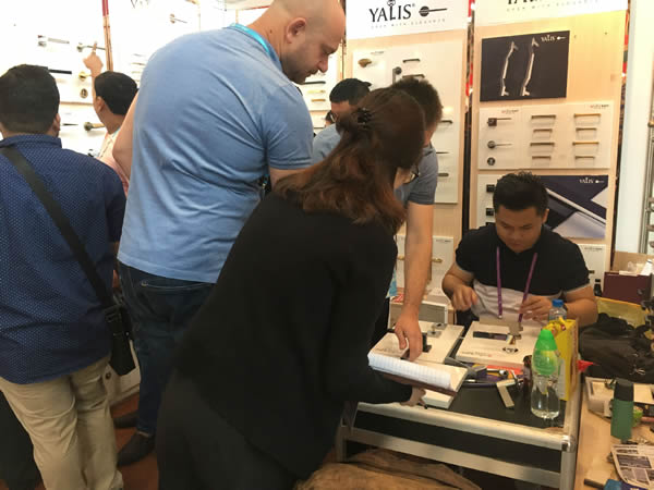 YALIS雅麗斯門鎖震撼亮相第123屆廣交會