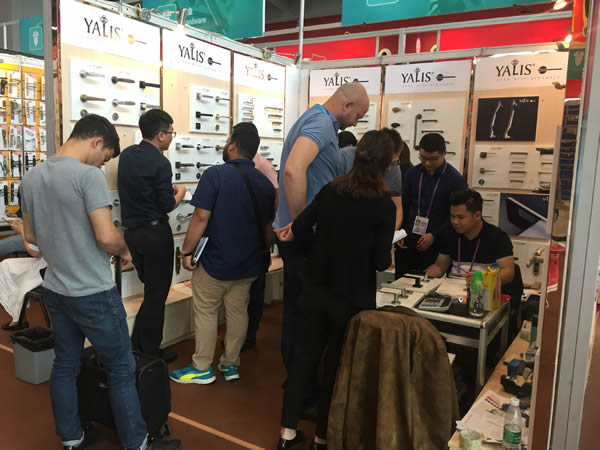 YALIS雅麗斯門鎖震撼亮相第123屆廣交會