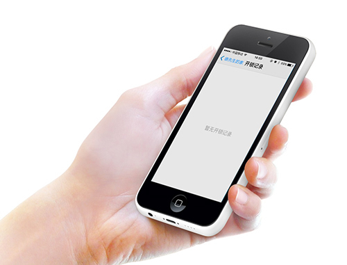 爸爸很忙，裝了把手機門鎖后發現三個女兒...