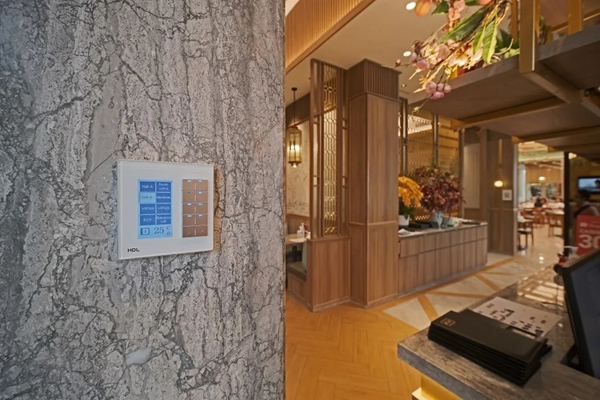 河?xùn)|智能家居：中餐館的智能燈光控制體驗(yàn)