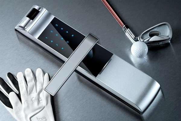 耶魯智能鎖：短租房主圈的一枚“神器”