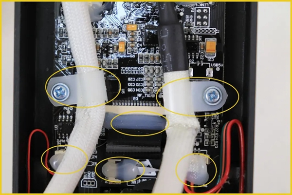 顏值超群，內(nèi)在有料！行業(yè)權(quán)威媒體拆機(jī)測(cè)評(píng)KUB-KX9智能鎖!