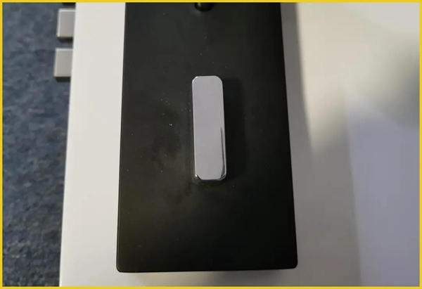 顏值超群，內(nèi)在有料！行業(yè)權(quán)威媒體拆機(jī)測(cè)評(píng)KUB-KX9智能鎖!