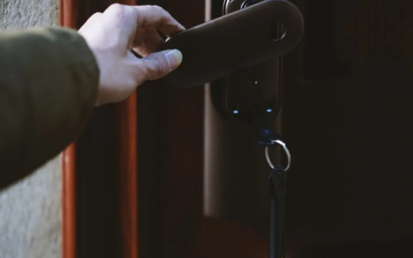 孔明獎獲得者--TCL物聯(lián)網(wǎng)智能鎖K6C達人首測來啦！