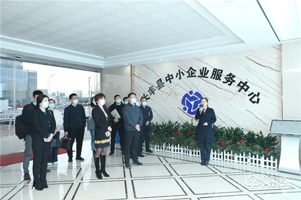 時訊|科大訊飛股份有限公司董事長劉慶峰率隊蒞臨榮事達參觀交流