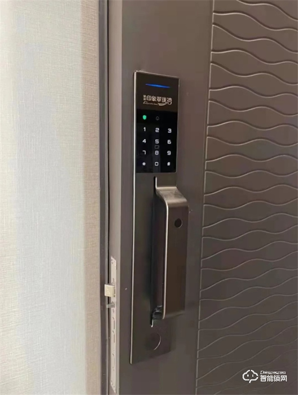 喜訊丨亞太天能攜手瓏遠集團,推進智能門工程戰(zhàn)略合作 喜訊丨亞太天能攜手瓏遠集團,推進智能門工程戰(zhàn)略合作