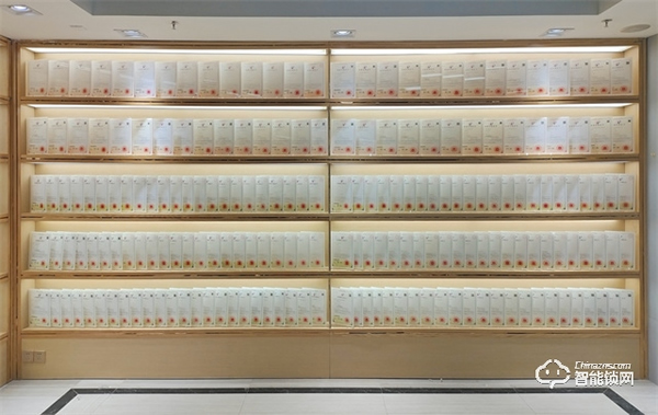 實力認可!匯泰龍榮獲“制造業單打冠軍企業” 實力認可!匯泰龍榮獲“制造業單打冠軍企業”