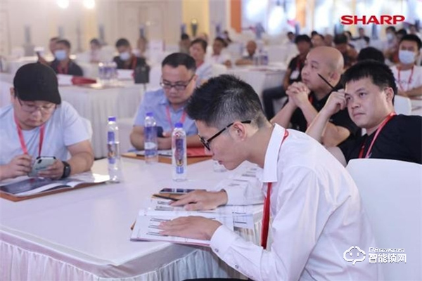 夏普智能門鎖以消費者需求為核心 ,解放雙手：高顏值，安全不破防，致力成為科技先鋒！